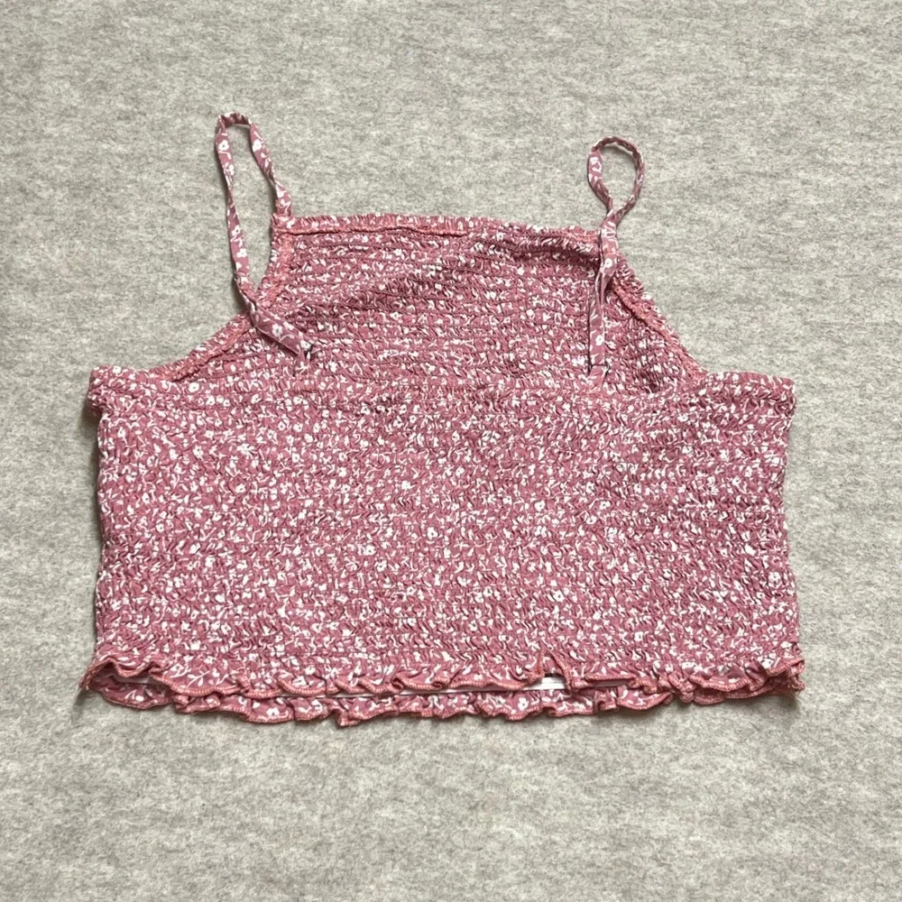 Hollister Pink Floral Smocked Crop Top Womens Medium Cami Ruffle Hem Boho EUC - Picture 3 of 7